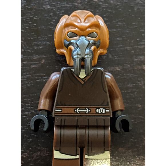 Lego Plo Koon Minifigure #sw1414 Dark Brown Robe Tan Shirt Printer Legs New - Picture 2 of 6